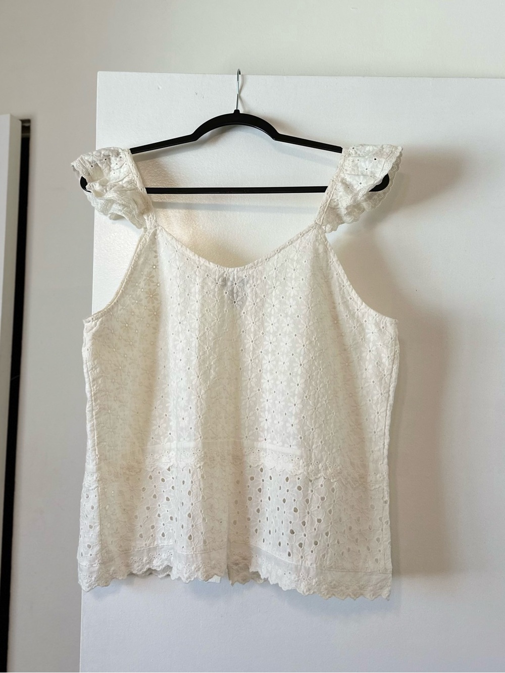 Design History Ivory Eyelet Ruffle Strap Tank - Picture 2 of 4